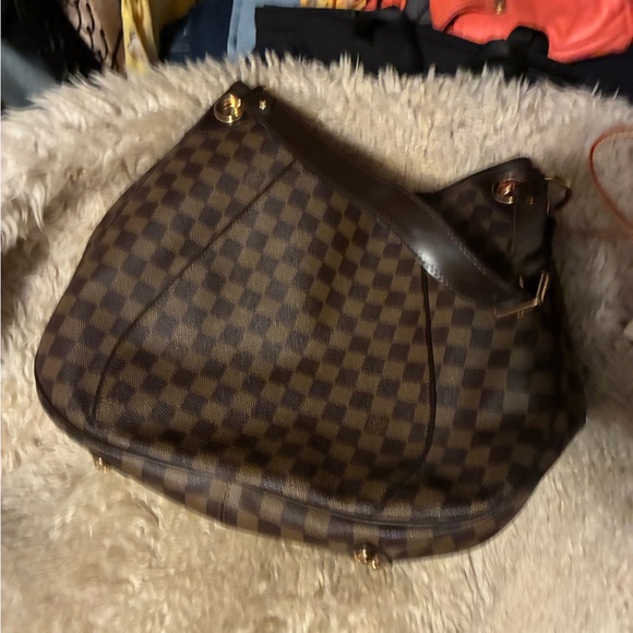 Louis Vuitton Brown Checkered Shoulder Bag - Picture 3 of 8